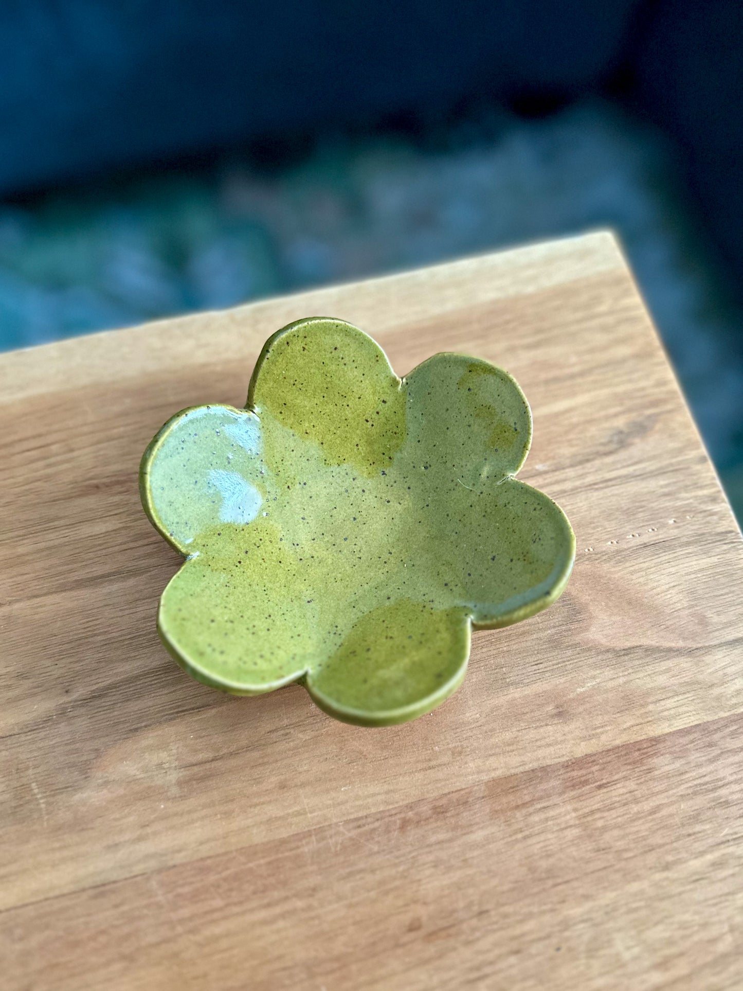 FLOWER TRINKET DISH - GREEN