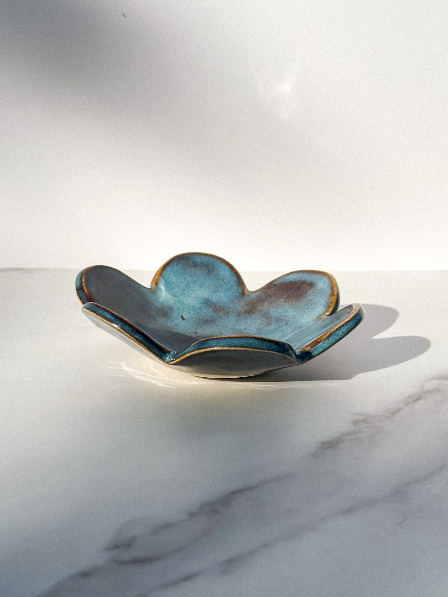 FLOWER TRINKET DISH - DEEP SEA