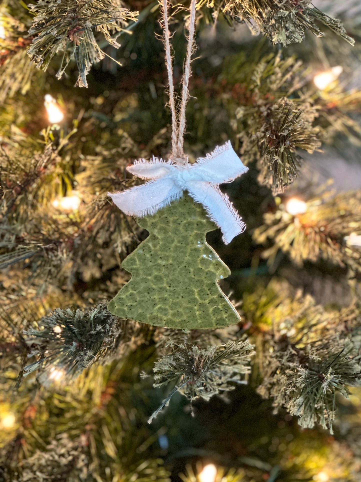 DIMPLE TREE ORNAMENT - GREEN