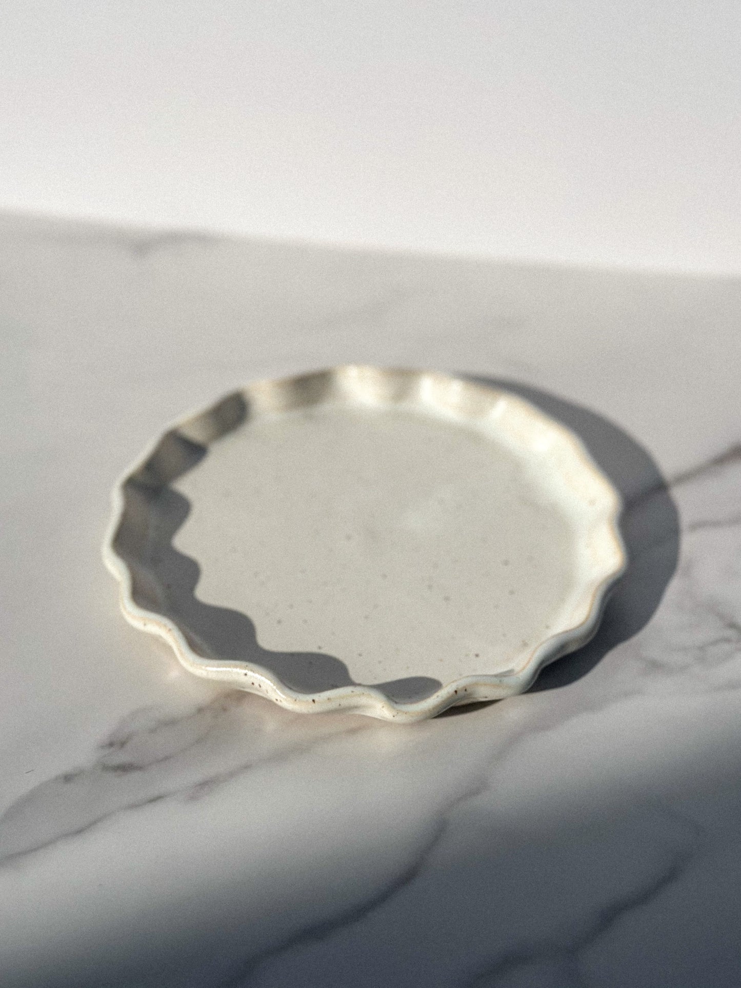 WAVY BABY DISH