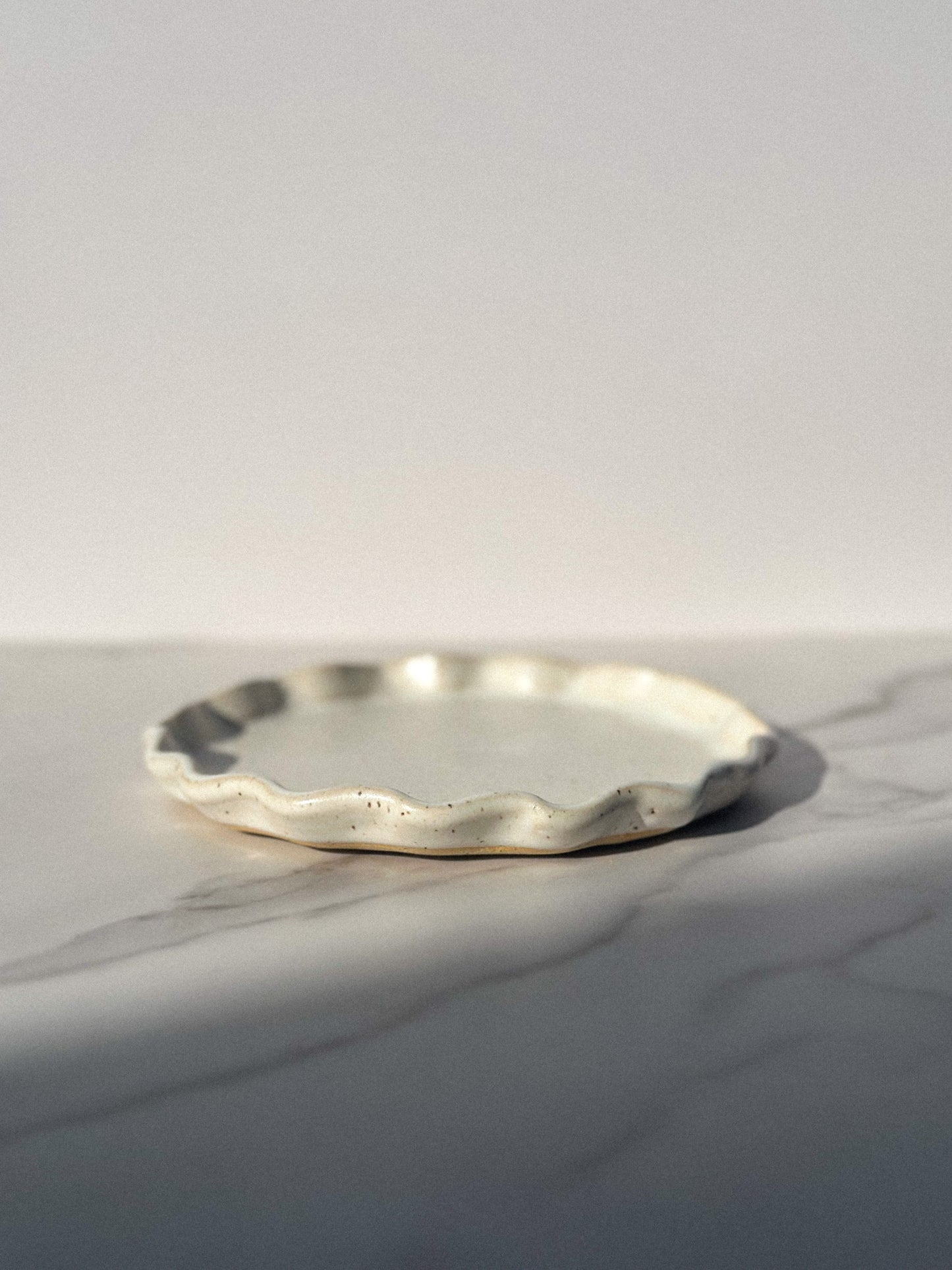 WAVY BABY DISH