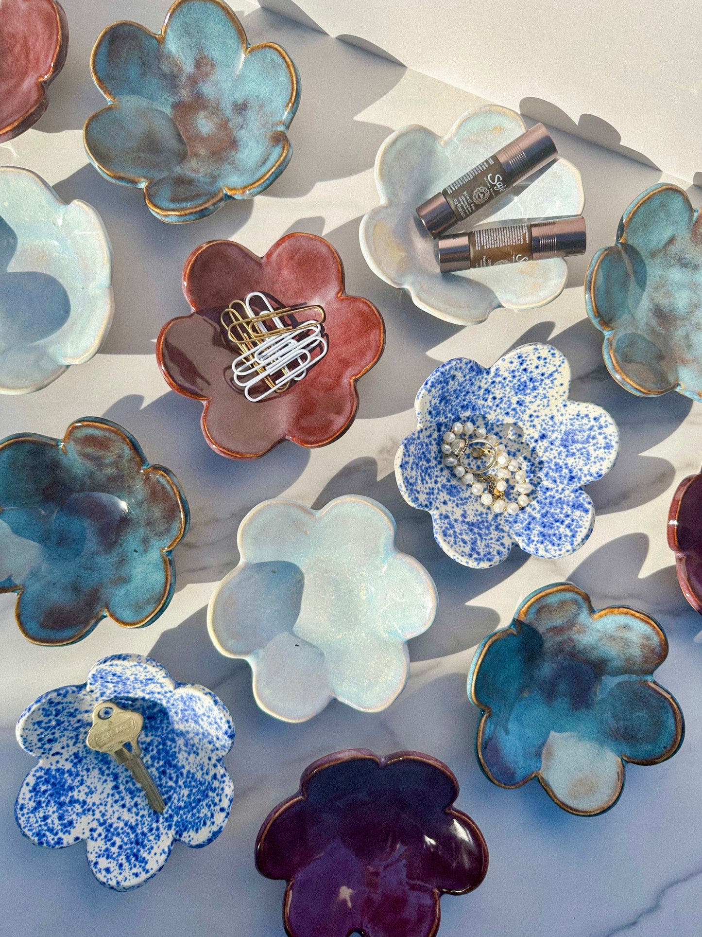 FLOWER TRINKET DISH - MERLOT