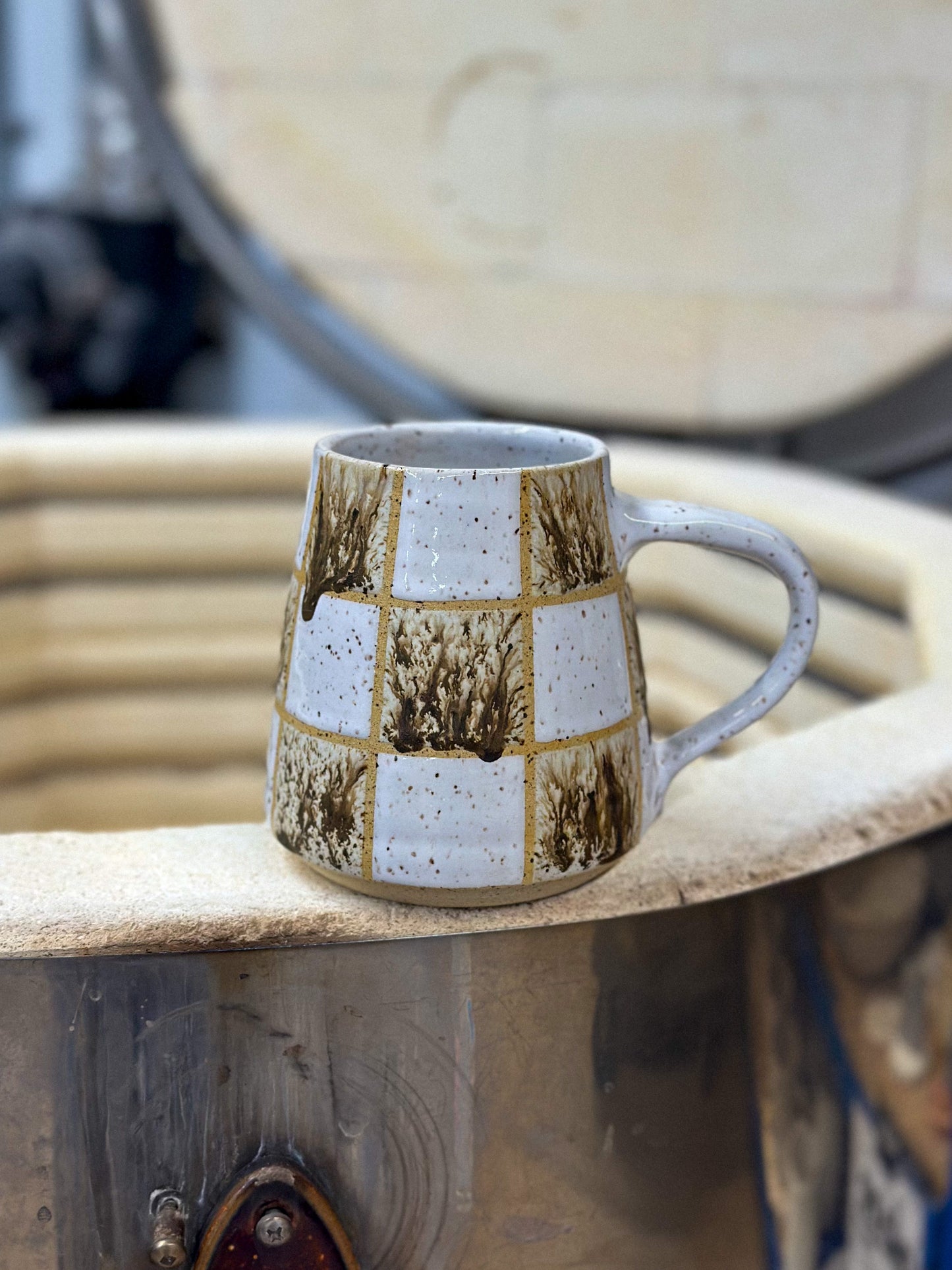 WINTERWOOD CHECKER MUG