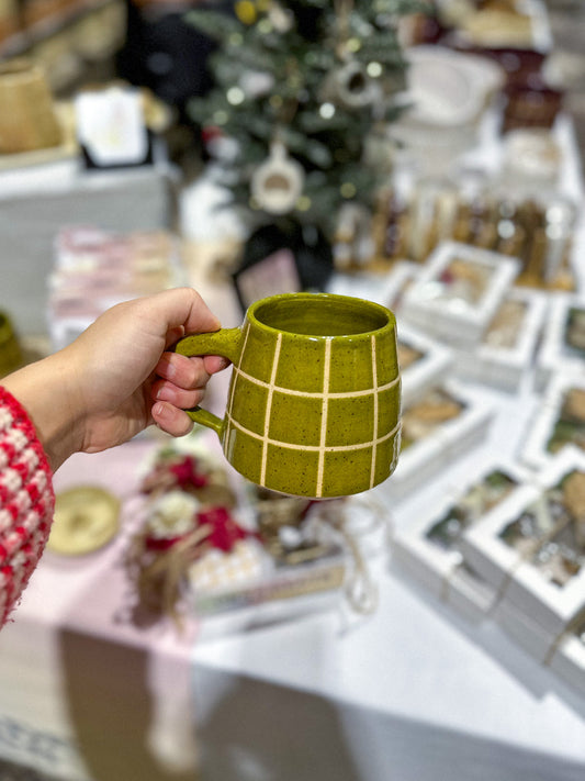 GREEN GRID MUG