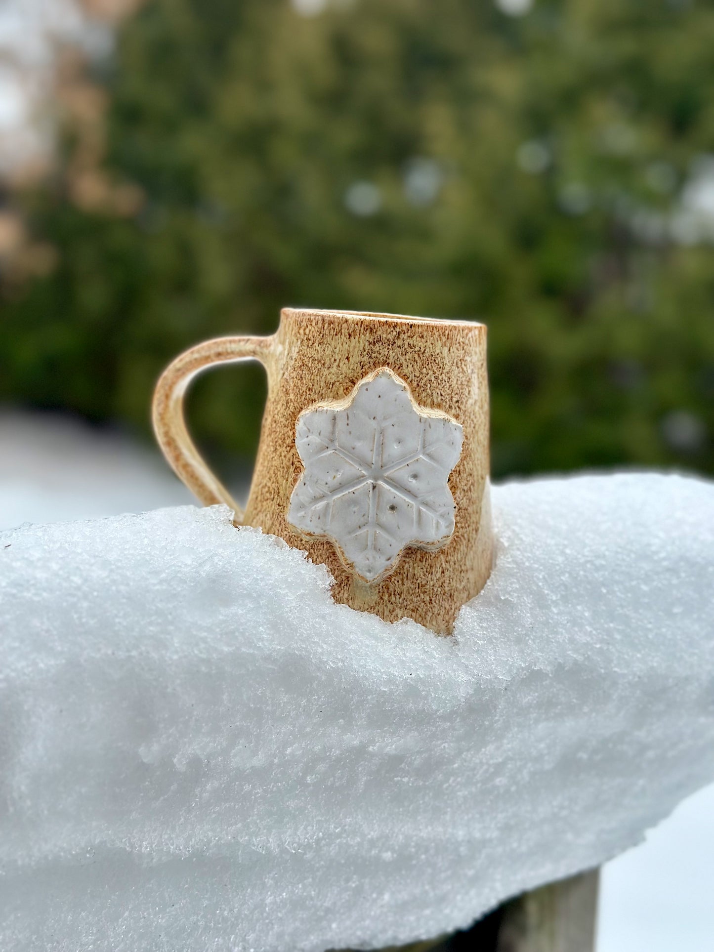 BROWN SPECK SNOWFLAKE MUG