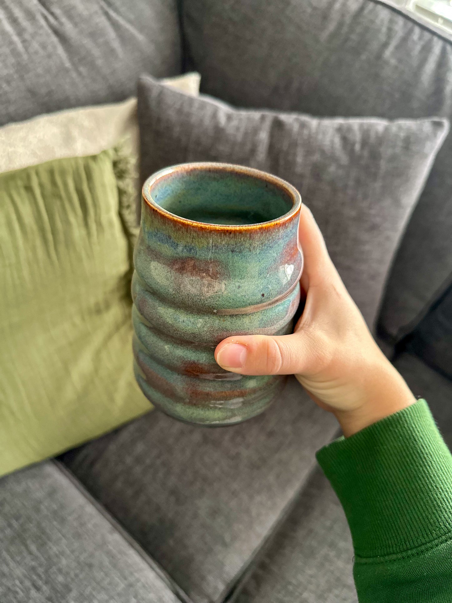 BLUE/PURPLE HUE WAVY CUP