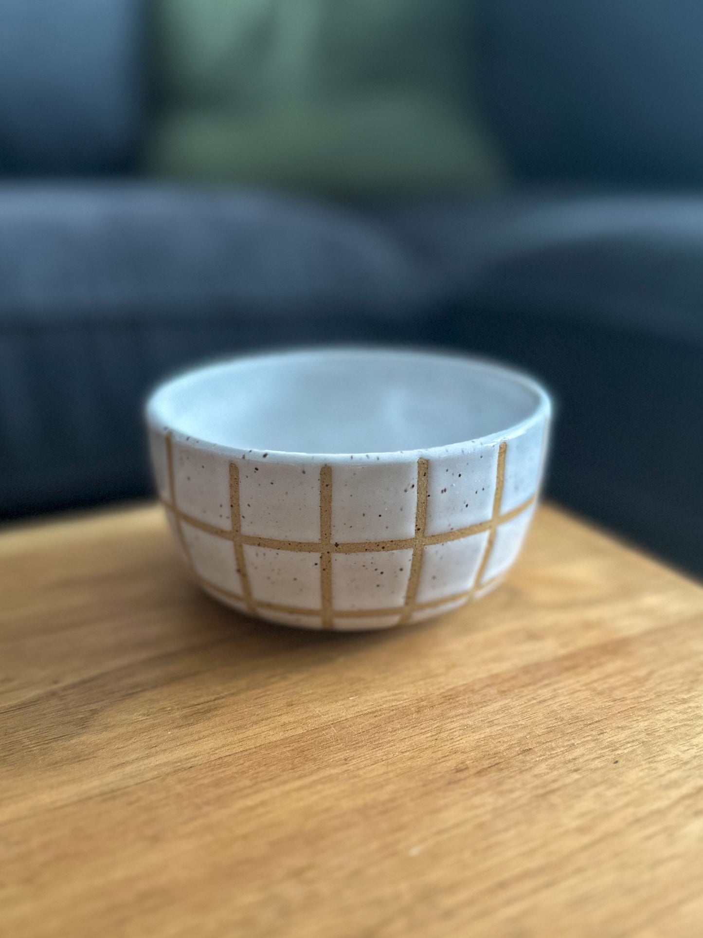 WHITE GRID SMALL BOWL