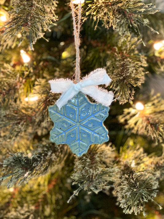 SNOWFLAKE ORNAMENT - BLUE/GREEN