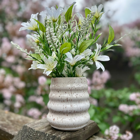 CURVY VASE - WHITE