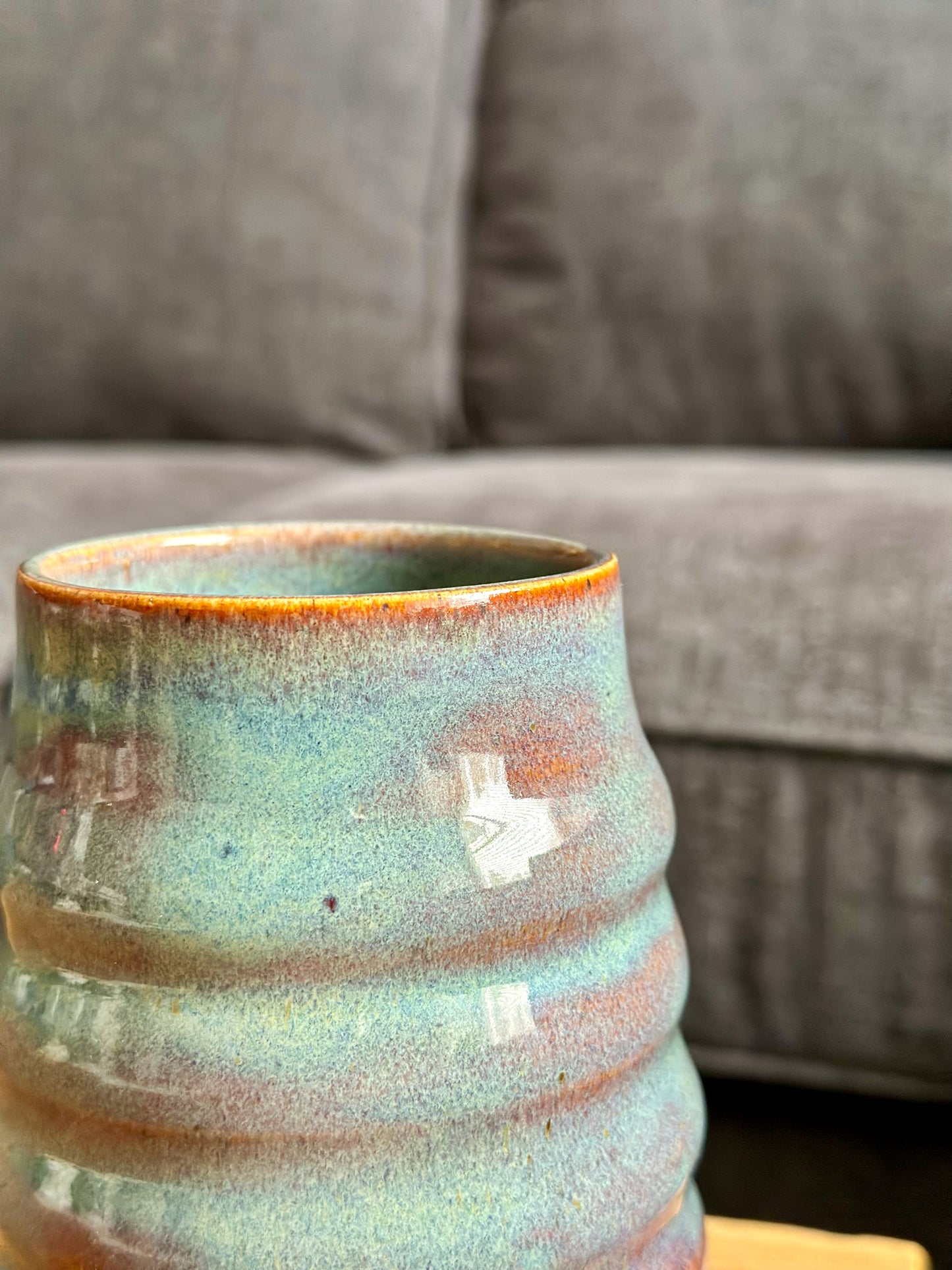 BLUE/PURPLE HUE WAVY CUP