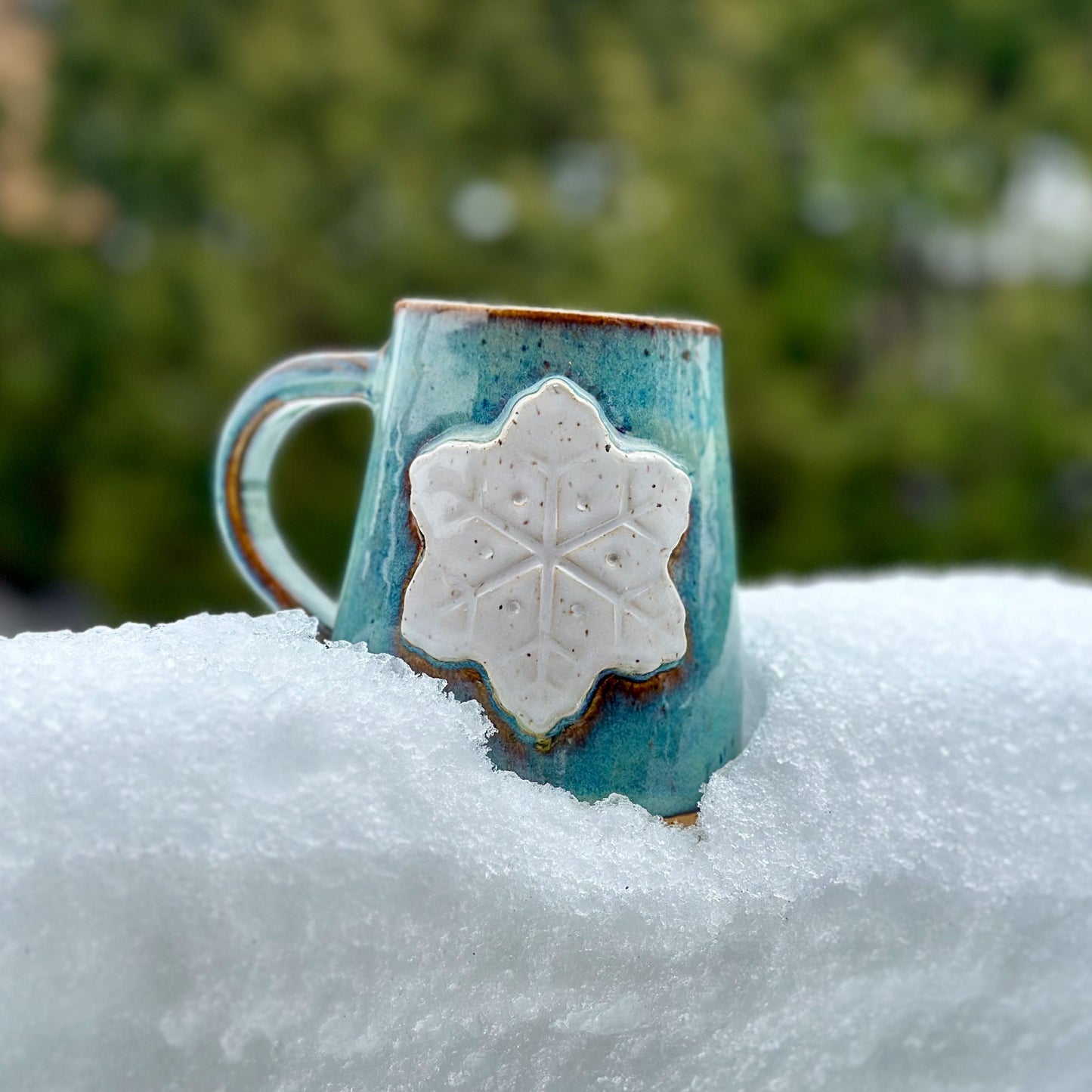 BLUE SNOWFLAKE MUG