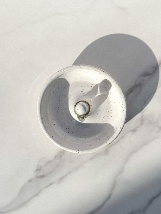 RING HOLDER - WHITE