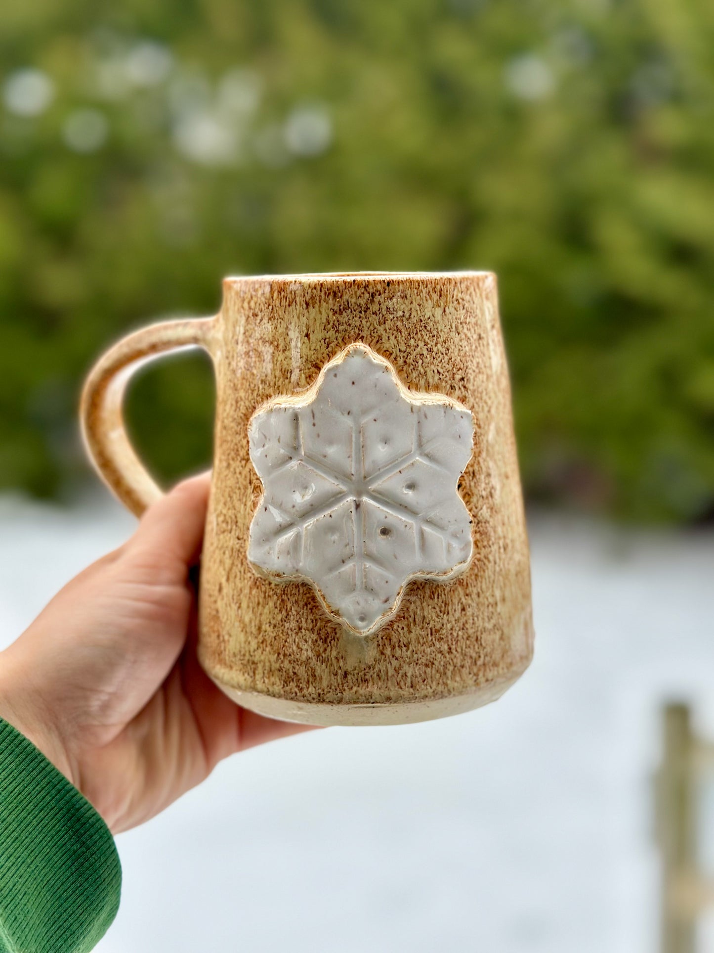 BROWN SPECK SNOWFLAKE MUG